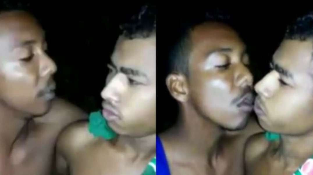 Veja vídeo: Assaltantes de ônibus são capturados e obrigados a trocar beijos como castigo